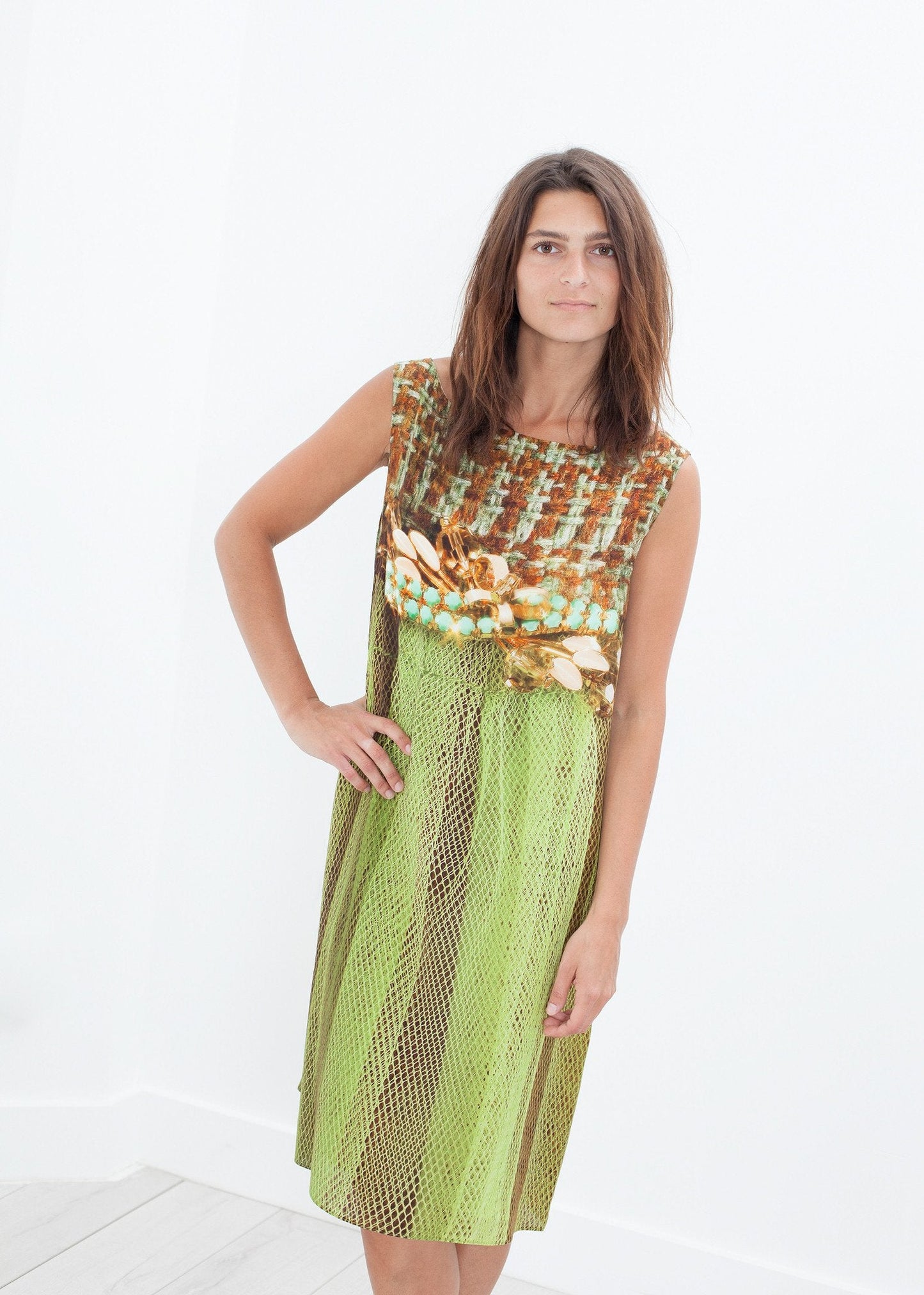 Vestido recto de seda en tweed y red