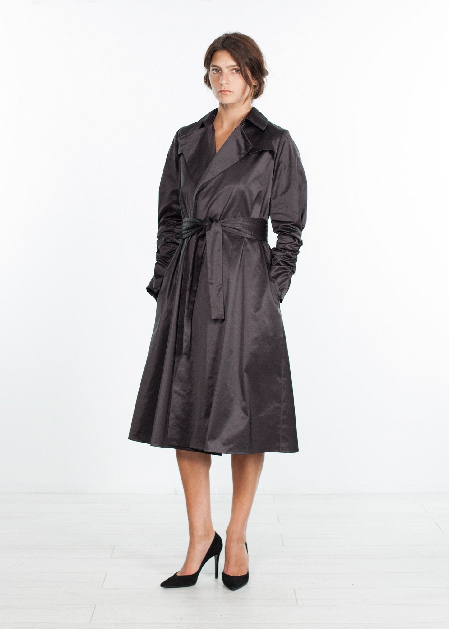 Trench coat in nero 