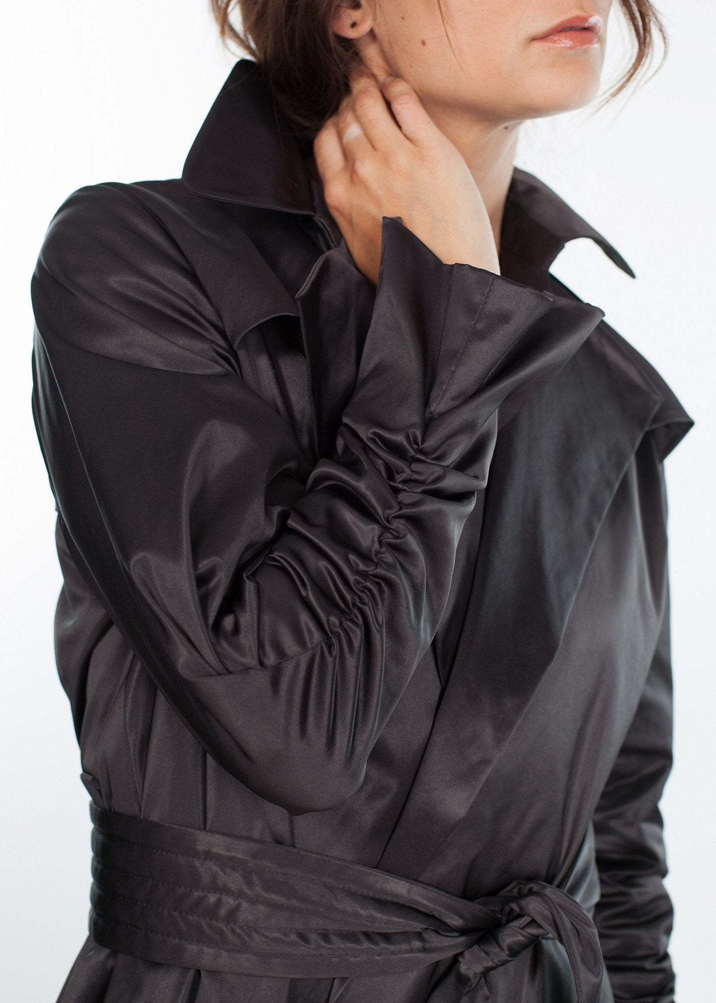 Trench coat in nero 