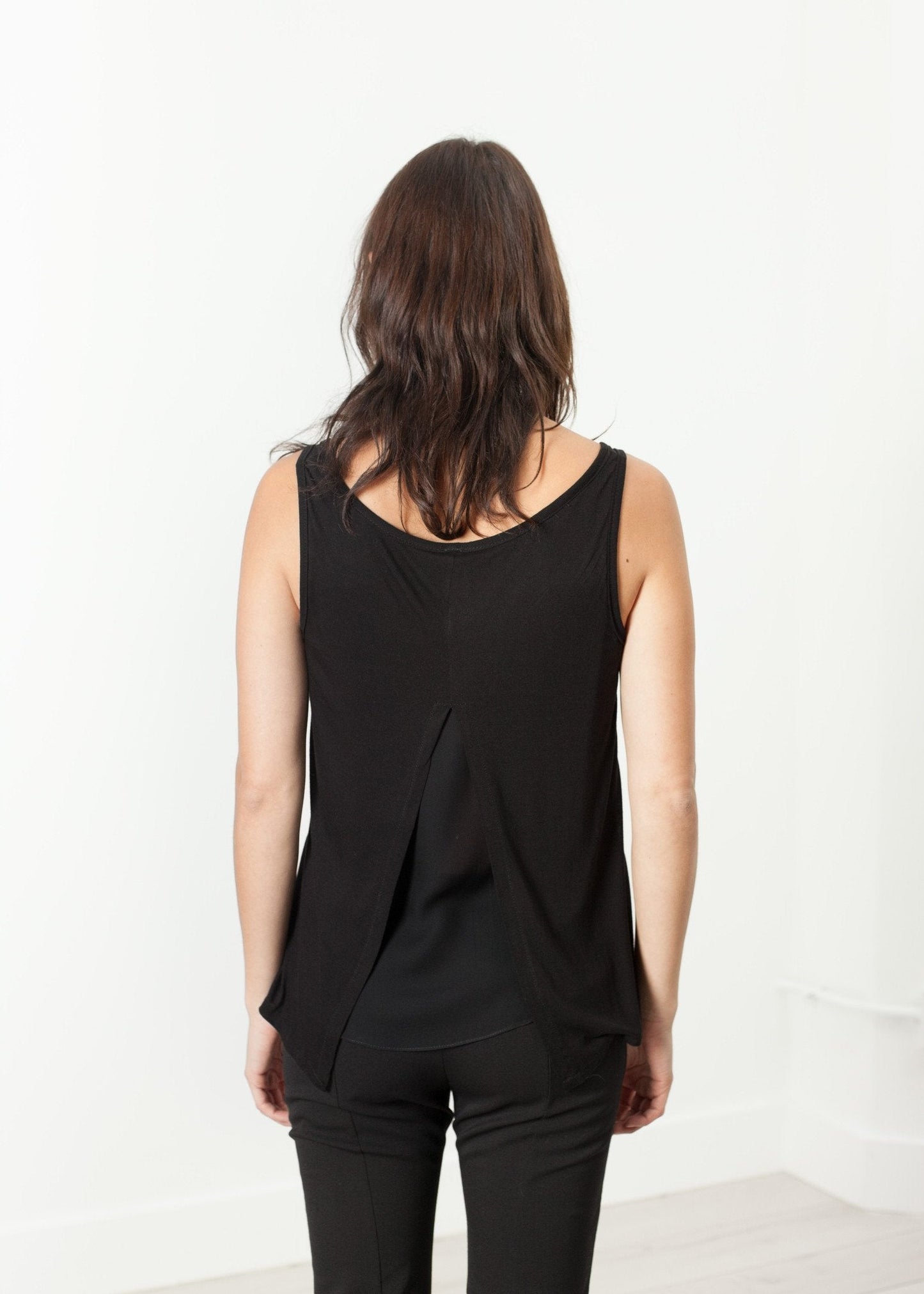 Camiseta sin Mangas Brandy en Negro