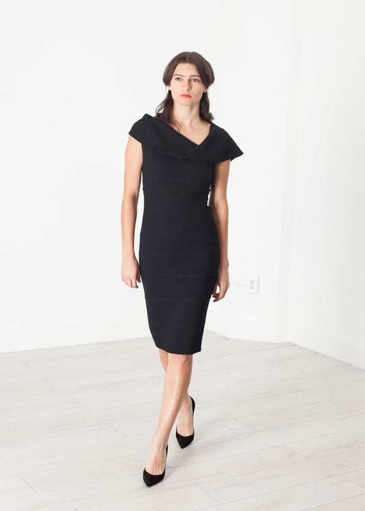 Vestido Asimétrico en Negro