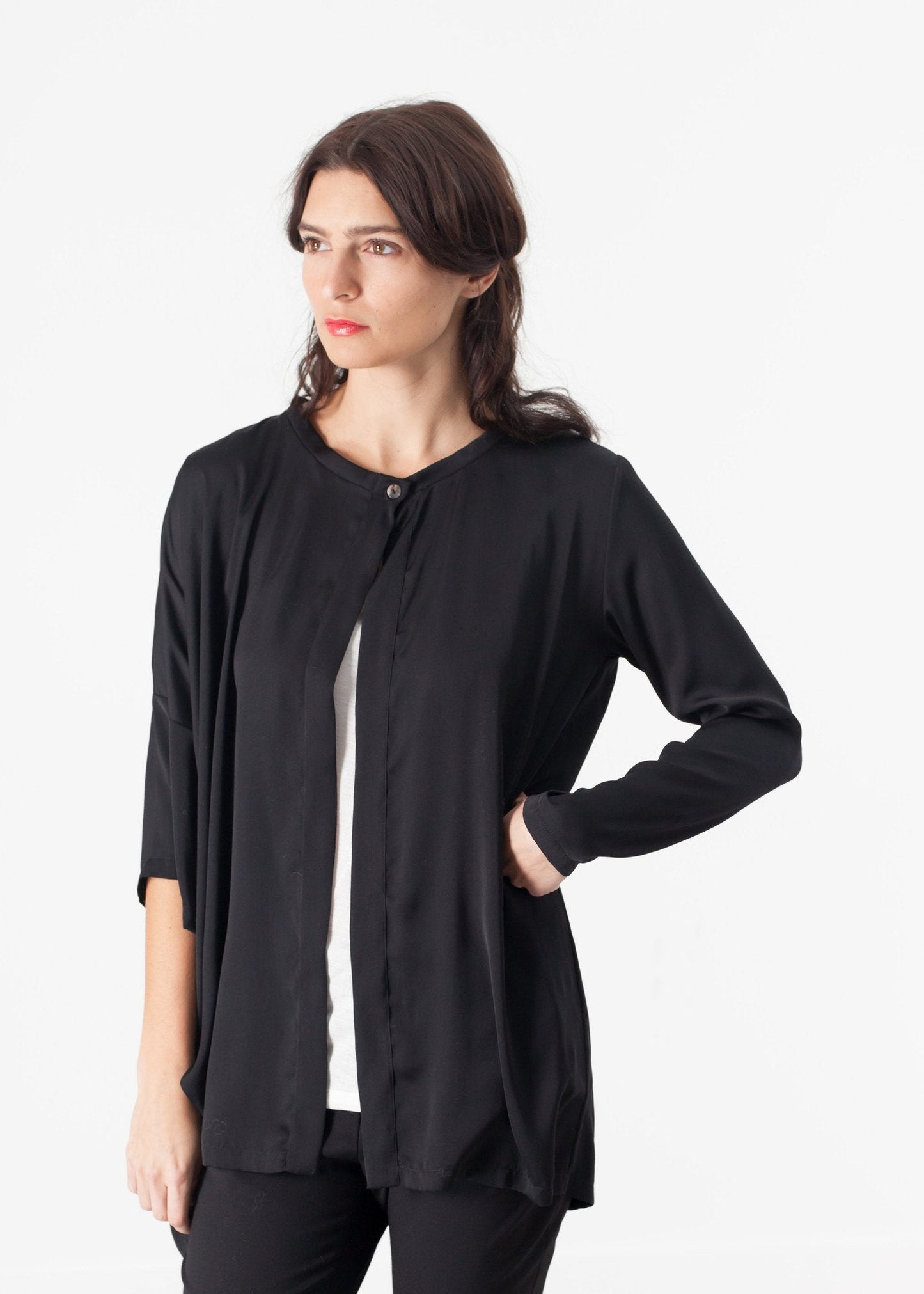 Cardigan sbilanciato in nero