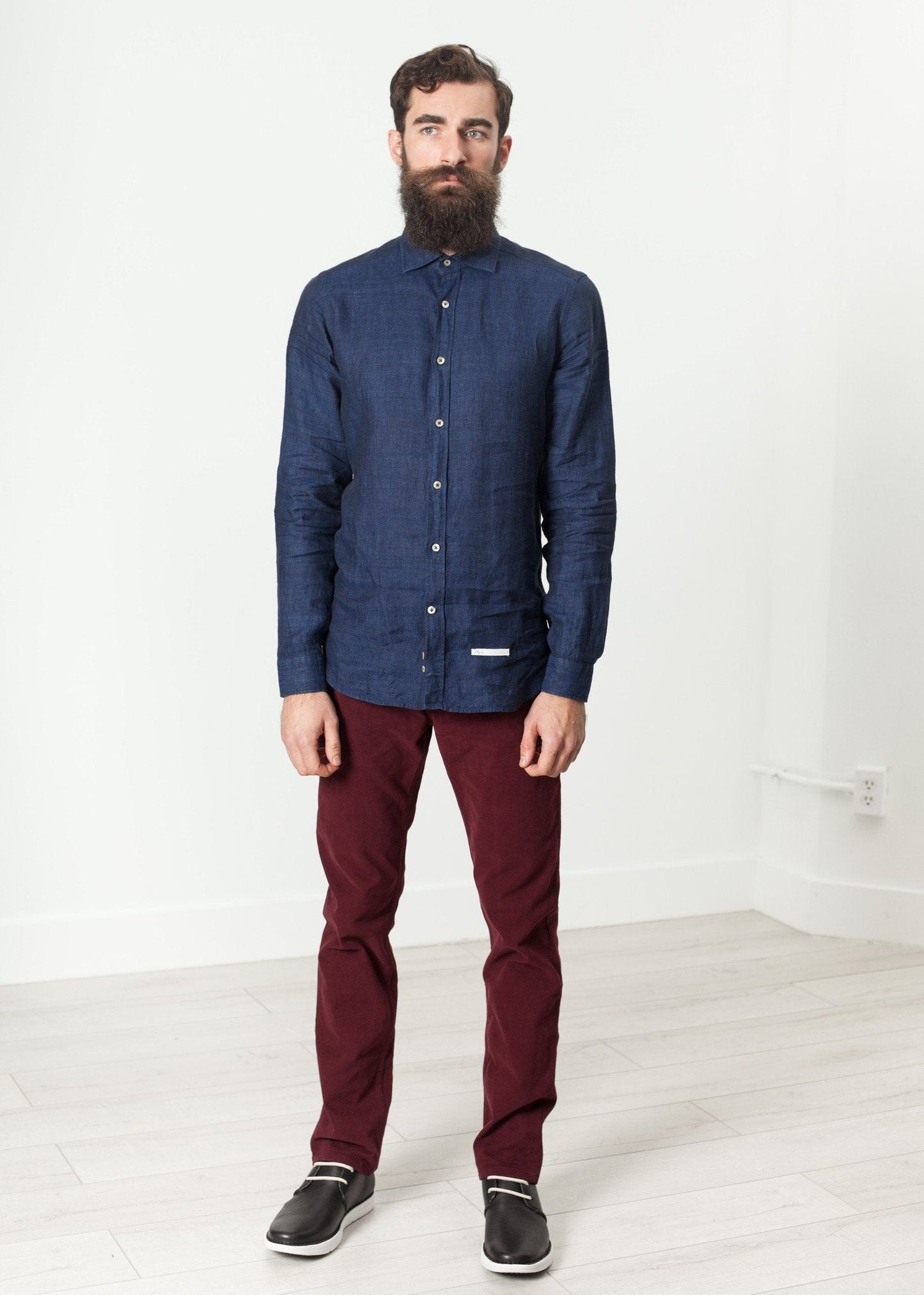 Camisa abotonada en azul marino