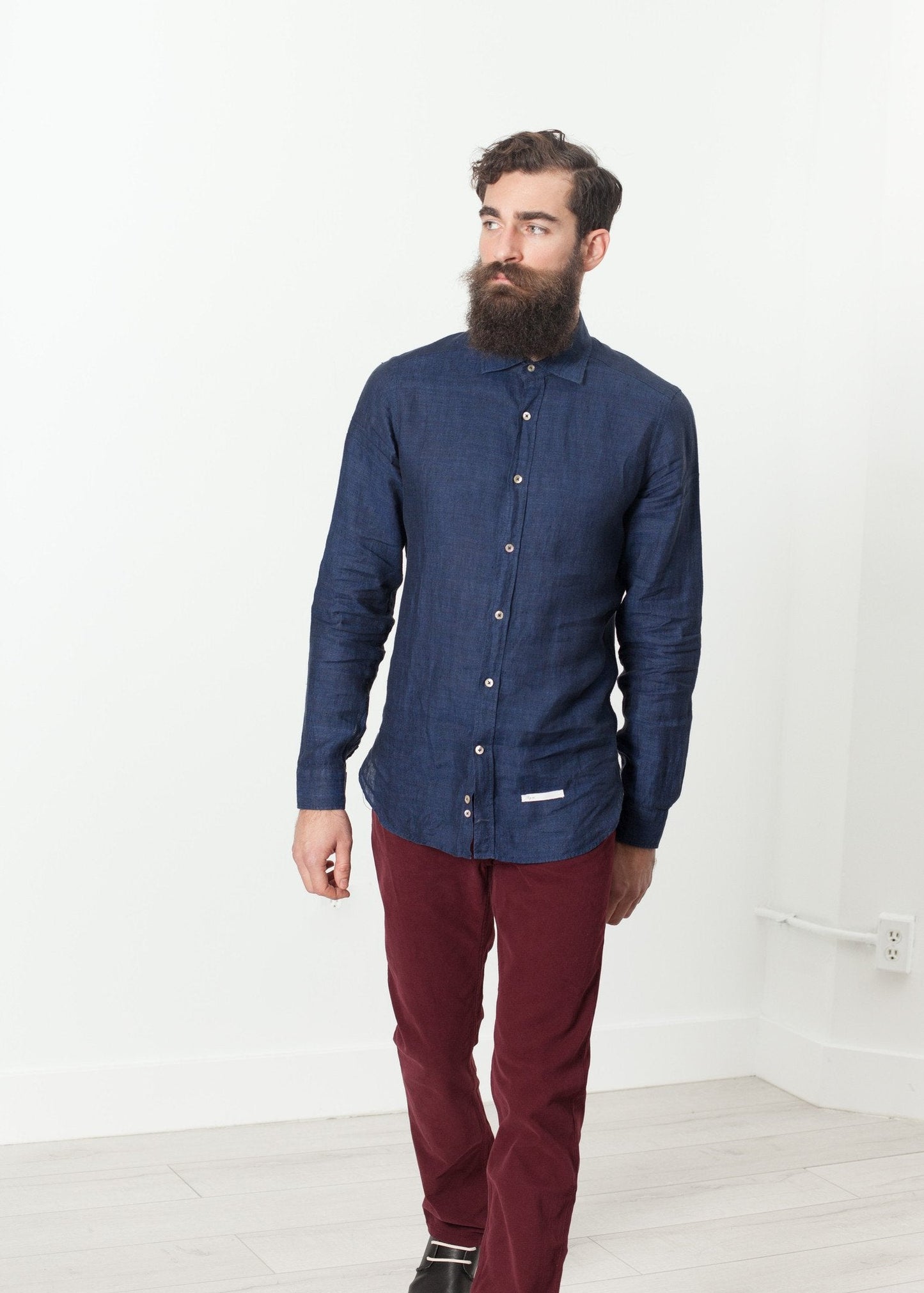 Camisa abotonada en azul marino