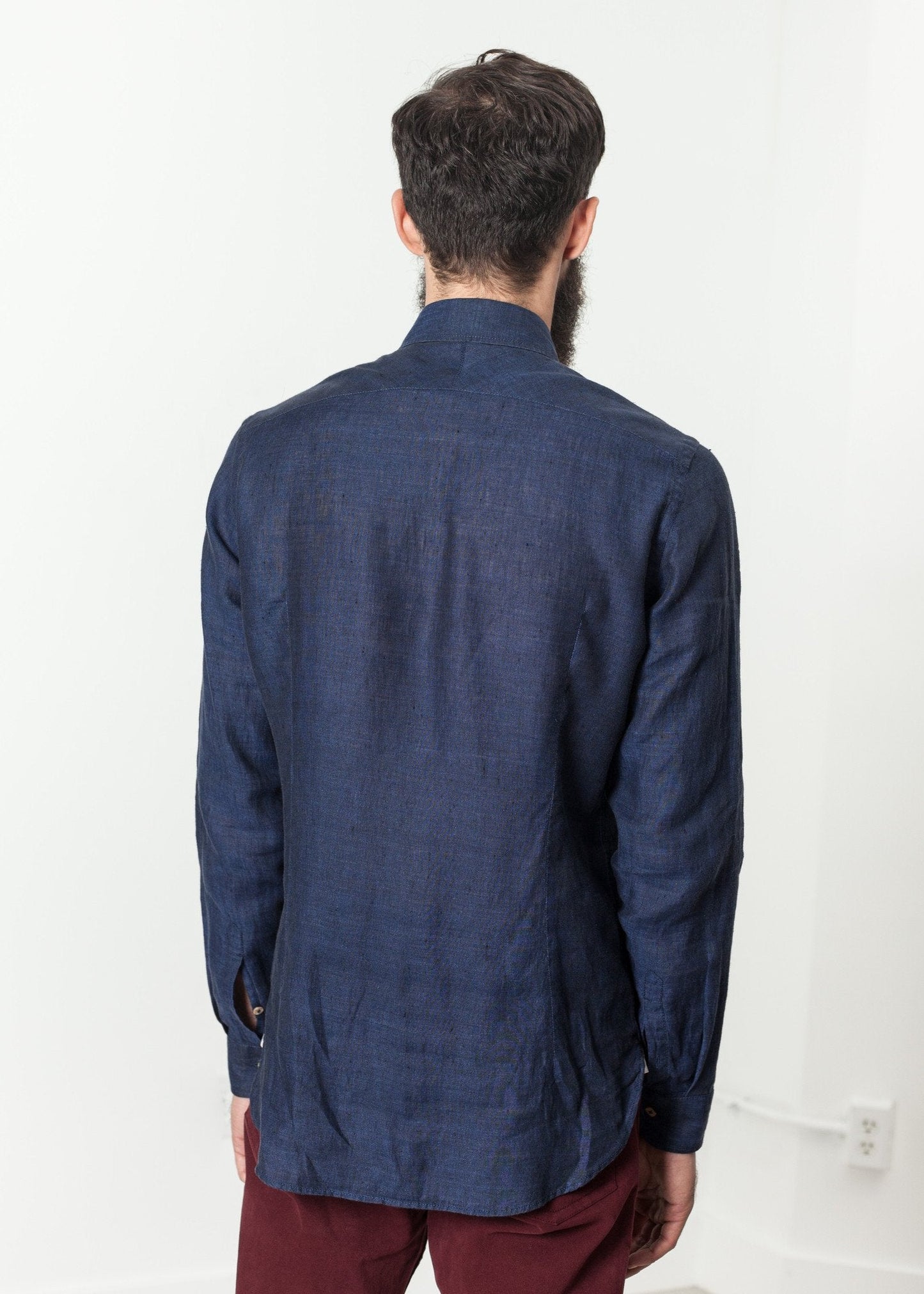 Camisa abotonada en azul marino