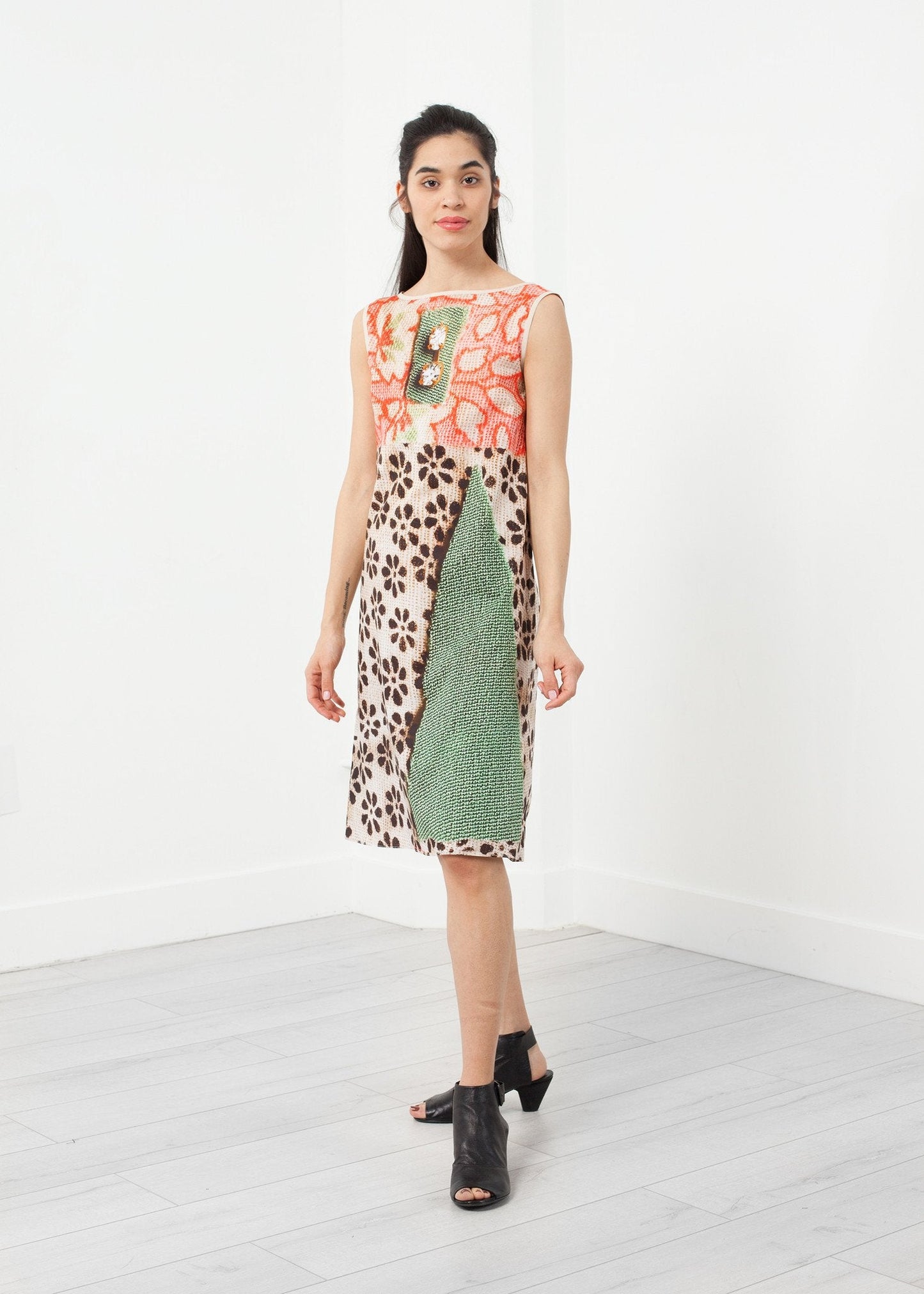 Vestido floral sin mangas