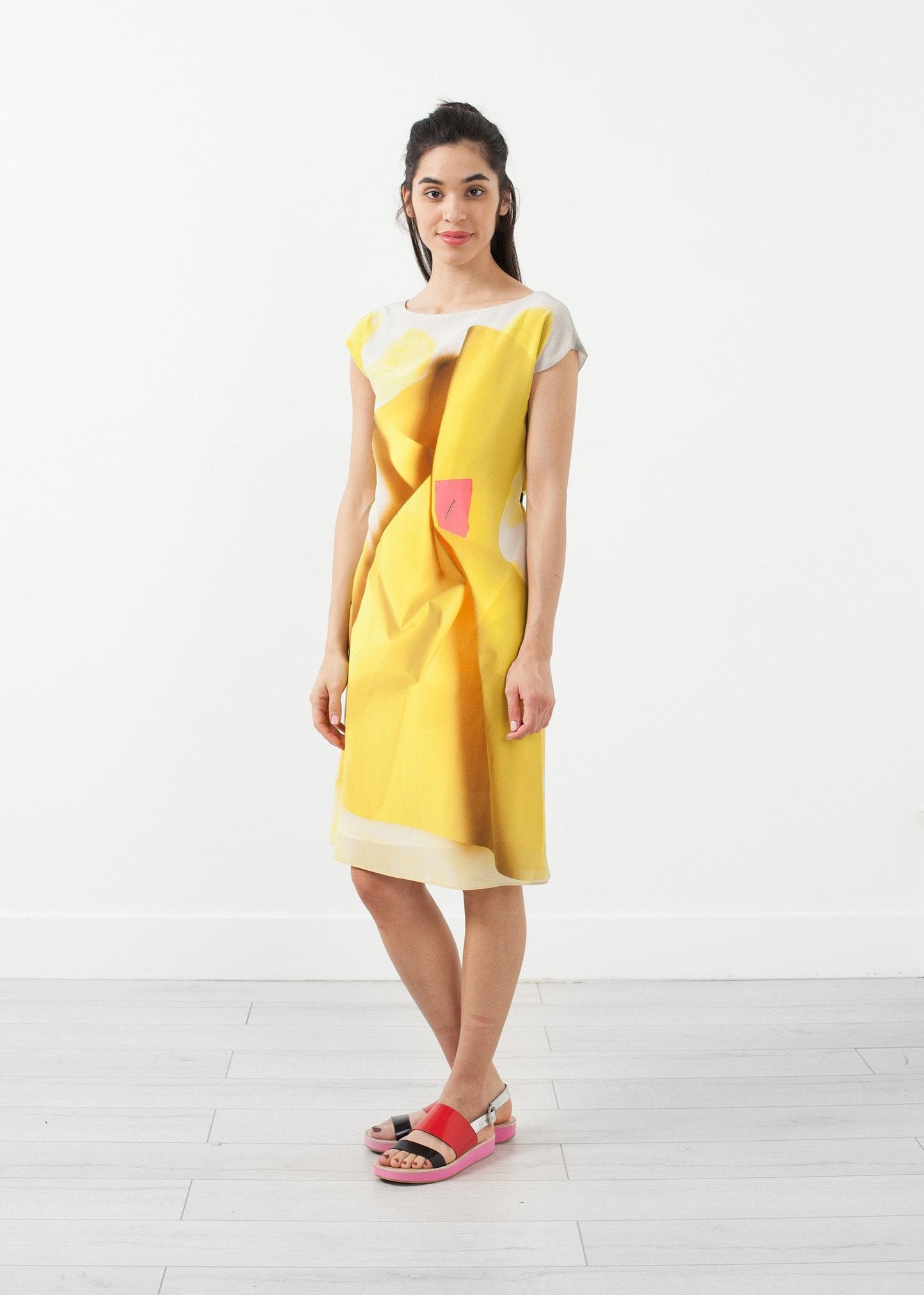 Kleid aus Papier