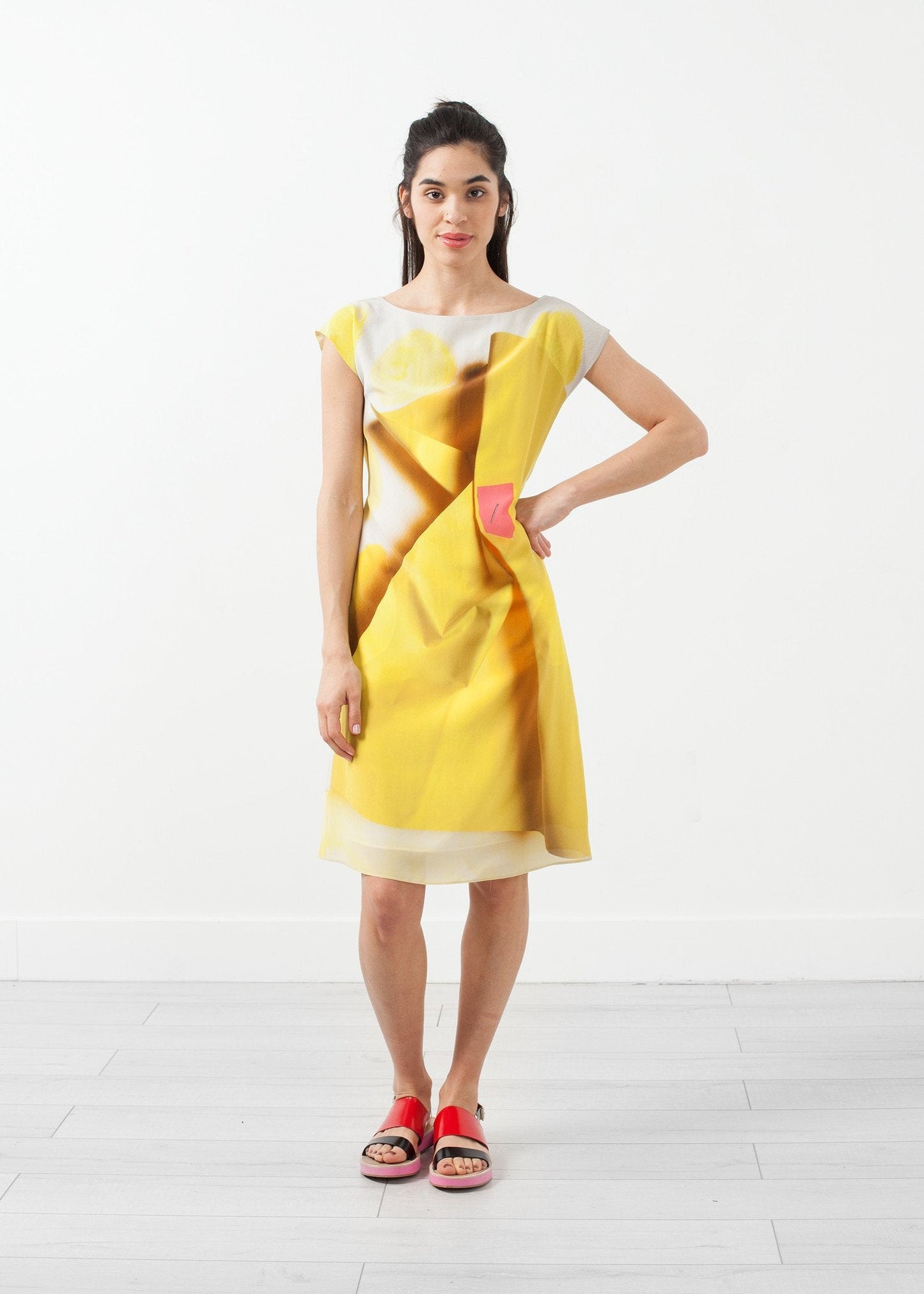Kleid aus Papier