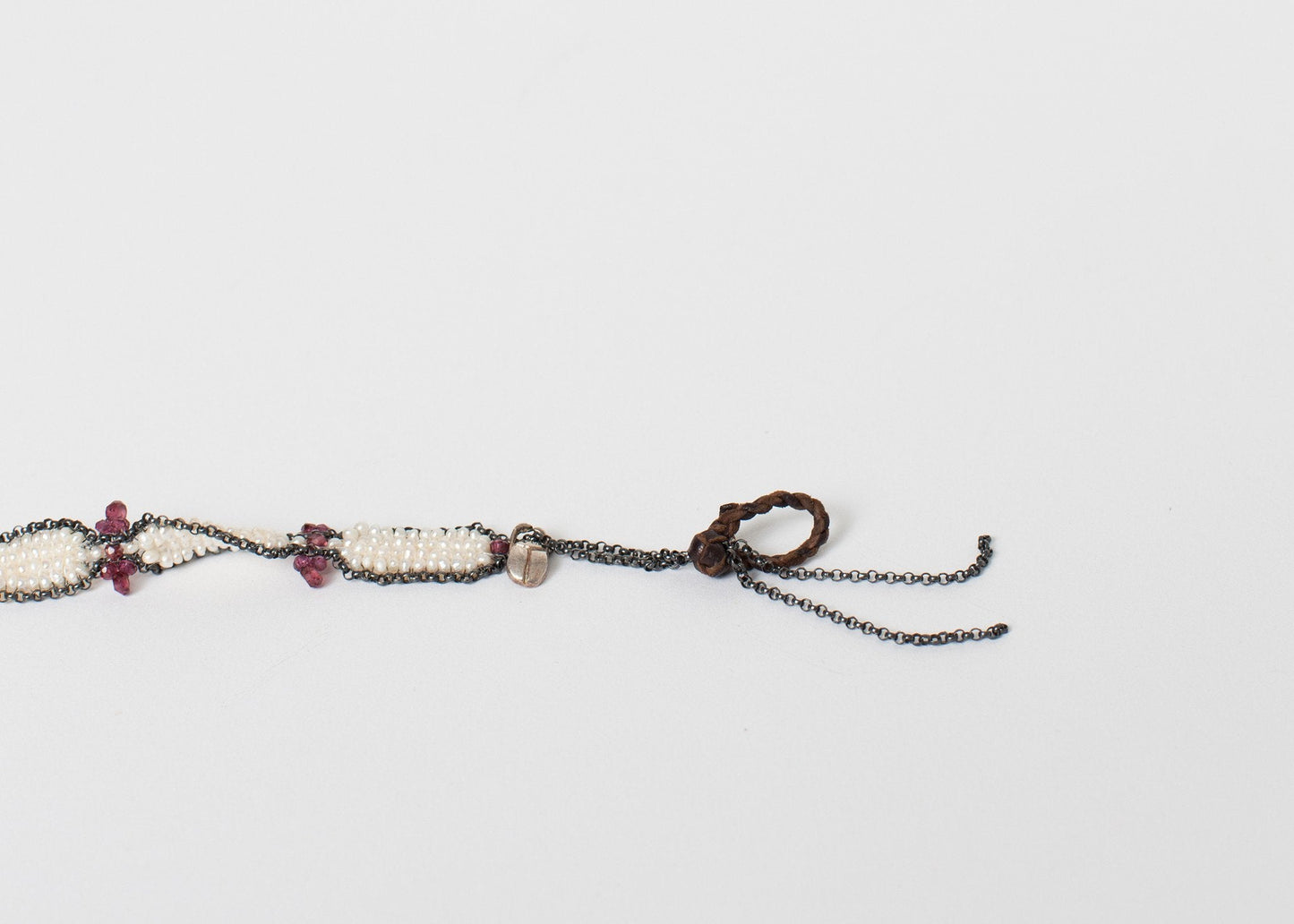 Granat-Armband in Frothy Pearl