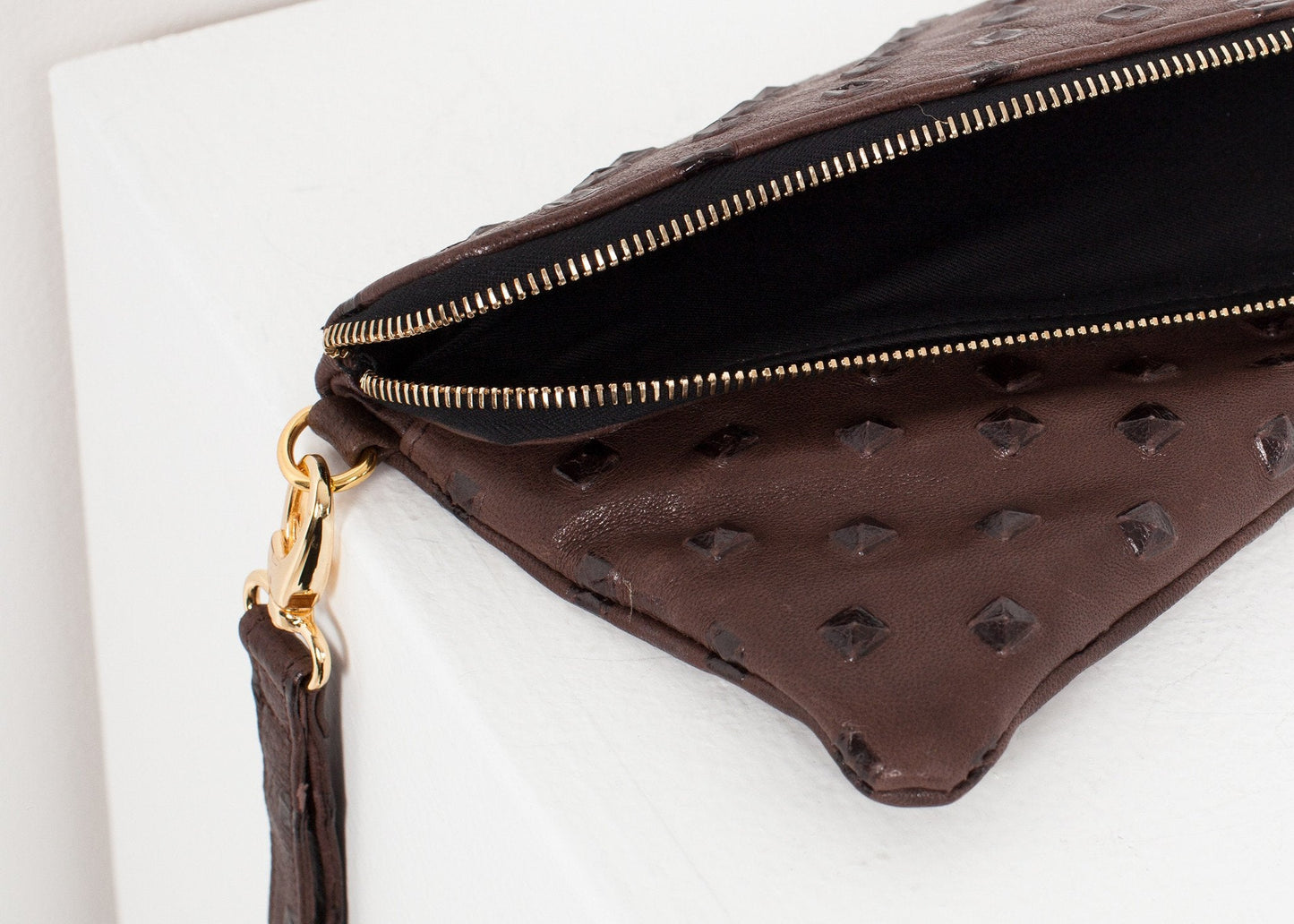 Pochette en cuir Roxanne en marron
