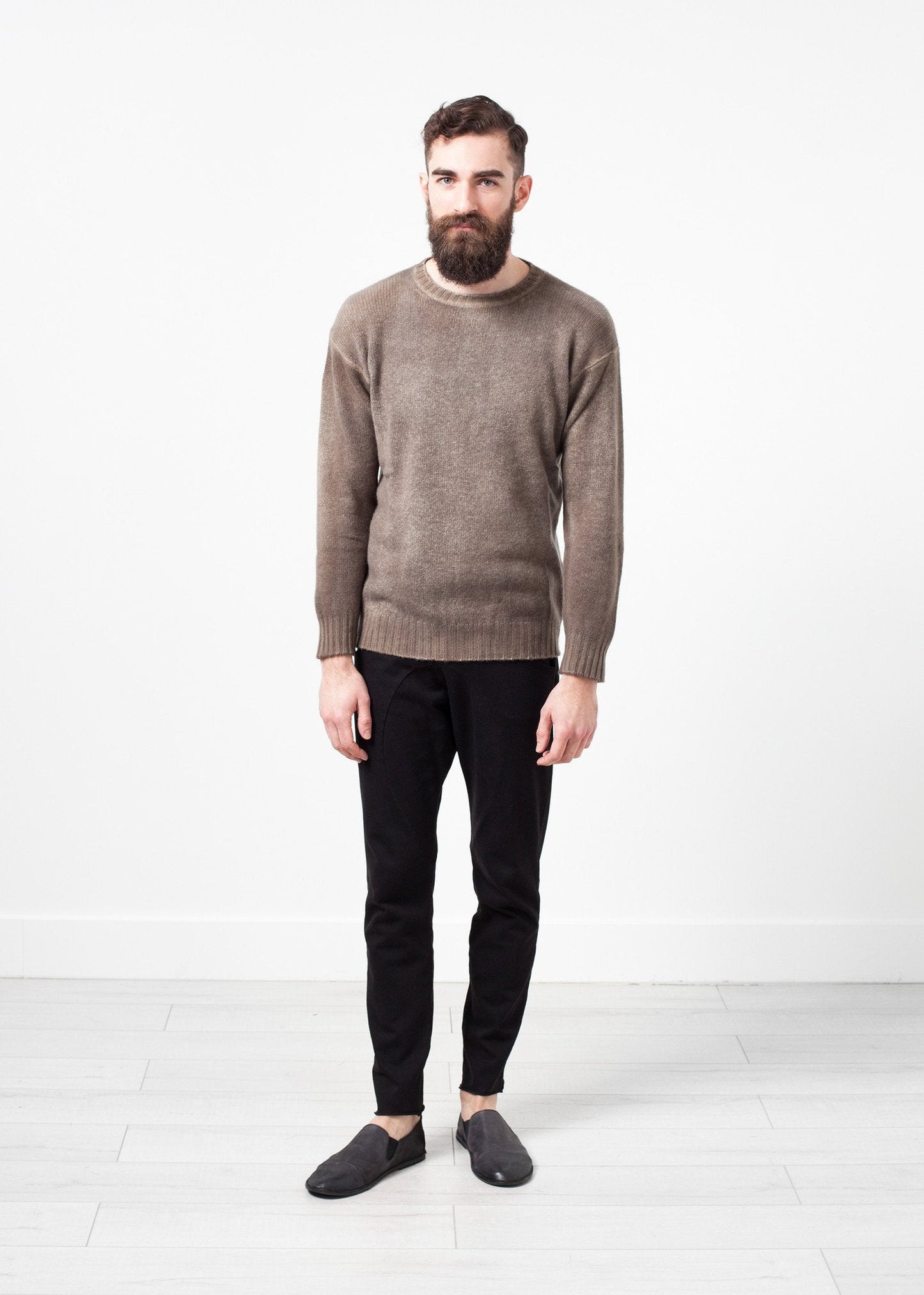 Pullover in cashmere lavorato a maglia