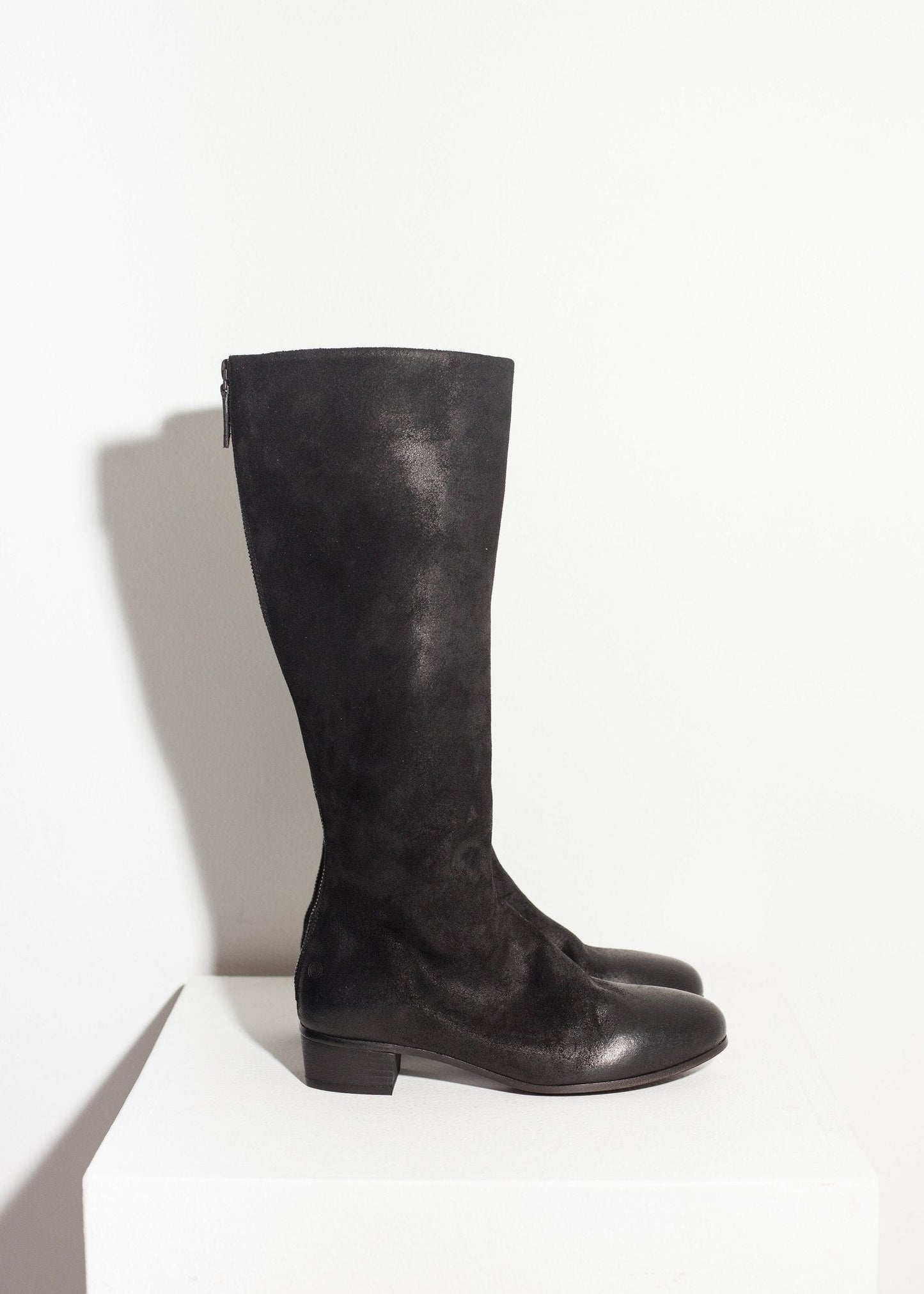 Kniehoher Stiefel in Schwarz