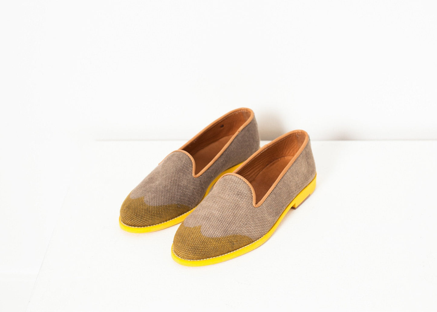 Wingtip-Loafer in Gelb